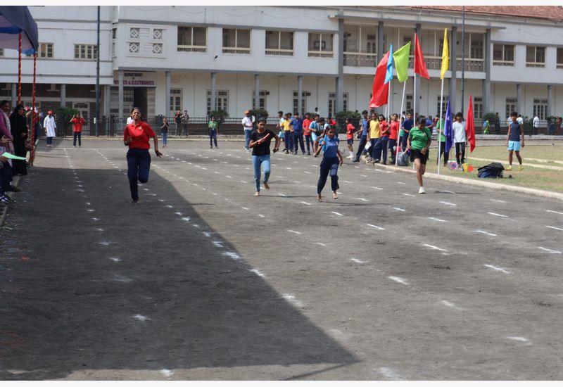 KLE School organised Annual Sports Day