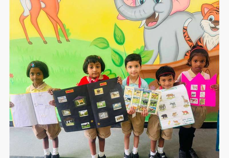 LKG and UKG students of our school created wonderful projects